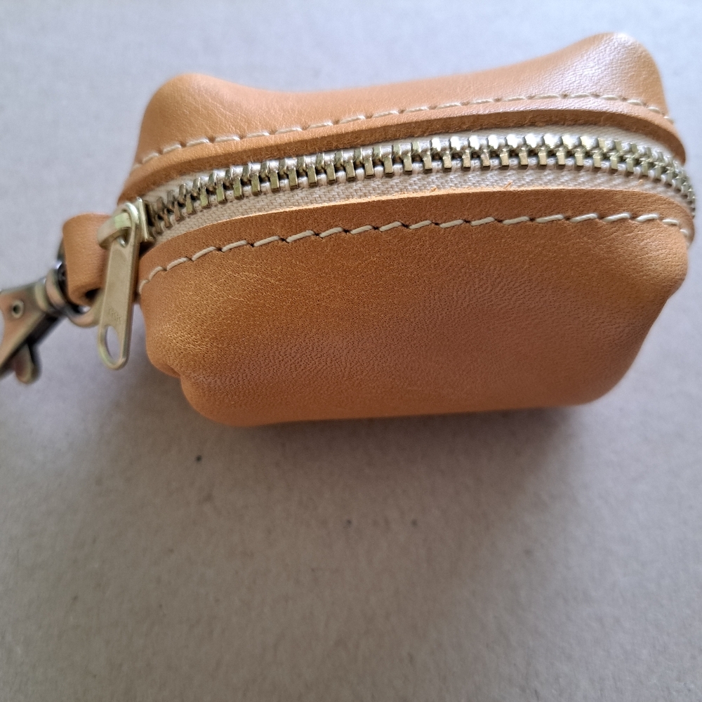 Portland Leather Dopp Keychain, Honey - Picture 3 of 3